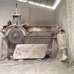 生產(chǎn)車(chē)間